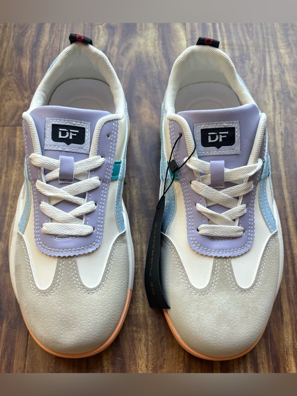 NWT De Florance Women’s Athletic Sneakers size 7.5